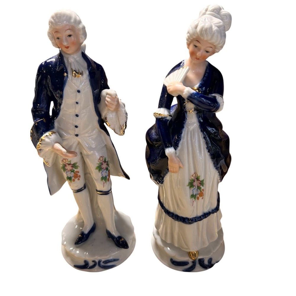 Vintage handgemalt pair of 18th Century Porcelain Man & Woman Figurines Gold